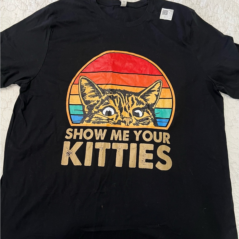 Black Cat Graphic T-Shirt